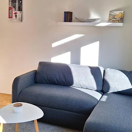Lena's Apartman